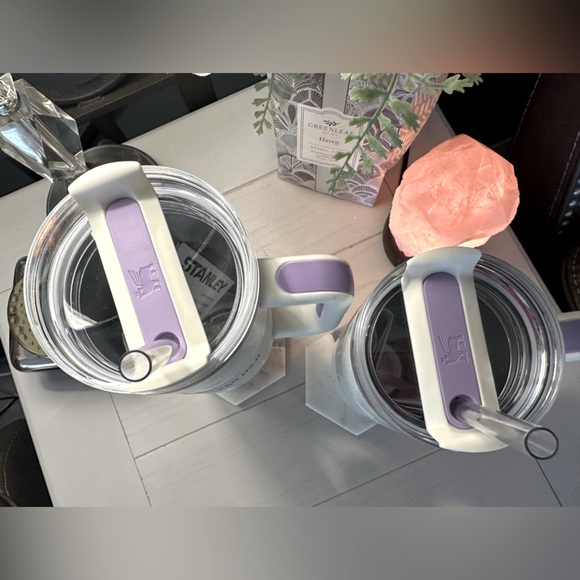 Stanley 40oz Tumbler *Brand new* Cream Speckle w/purple accents - Picture 4 of 8